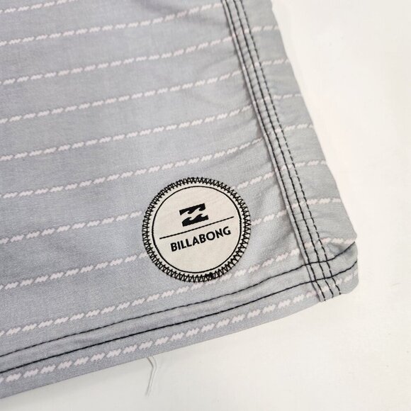 Mens Billabong Board Shorts Size 34 - Picture 3 of 11